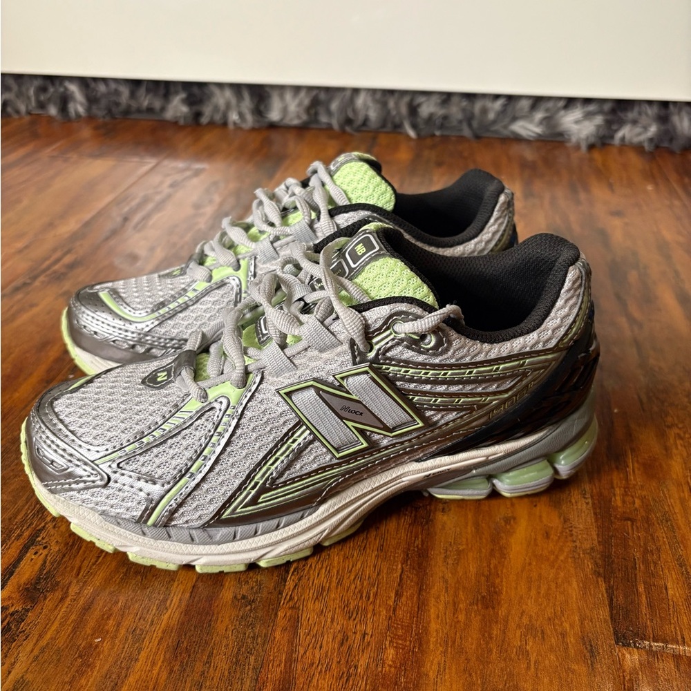 New Balance Silver & Lime Performance Running Shoes